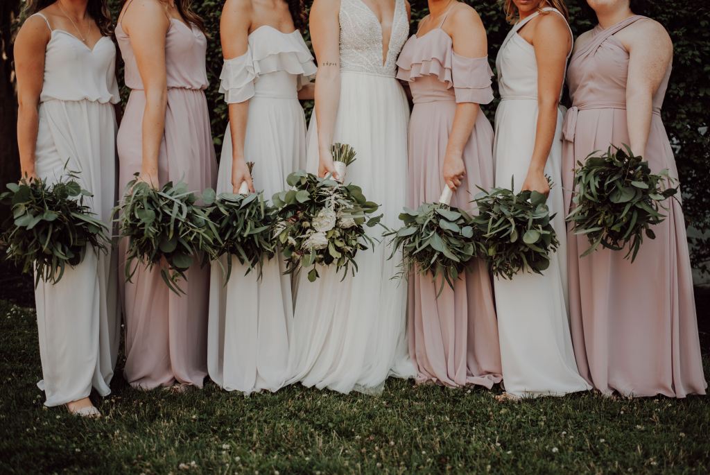 What to lookout while choosing bridesmaid dress